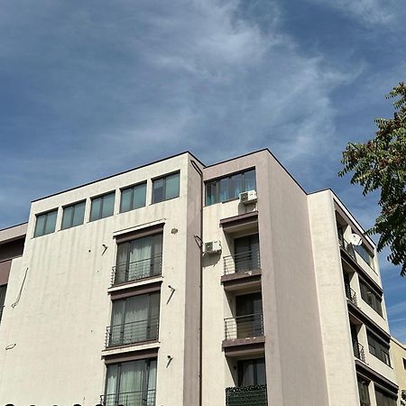 Centru Unirii Luxury Vip Palmier Apartament 2 Camere Cu Terasa Exterioara Amenajata ! Parcare Subterana Privata Climatizata Si Supravegheata Video Dar Doar Cu Rezervare In Limita Locurilor Disponibile !Proprietate In Regim Hoteliep - Nu Are Bucatarie Bukurešť Exteriér fotografie